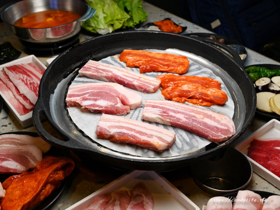 韓國烤肉：顏色、風味和傳統的魅力